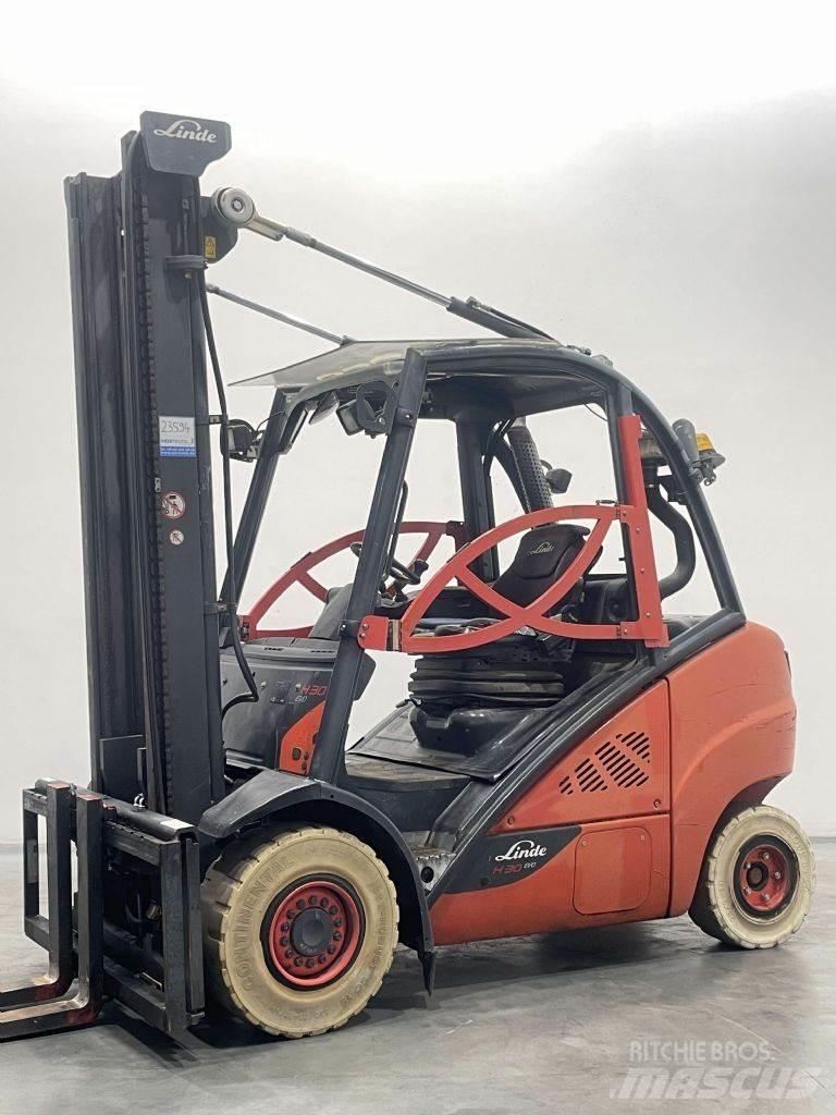 Linde H30D-02-393 Dieselmotviktstruckar