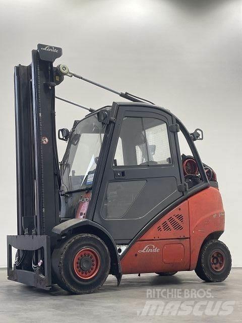 Linde H30T-01 393 Gasolmotviktstruckar