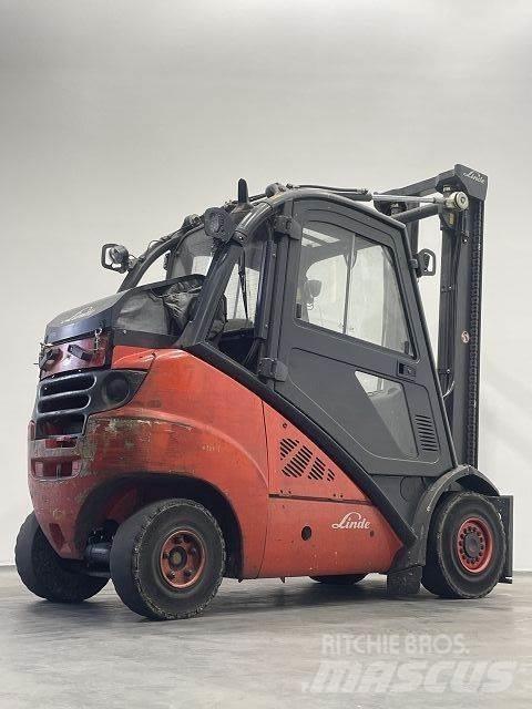 Linde H30T-01 393 Gasolmotviktstruckar