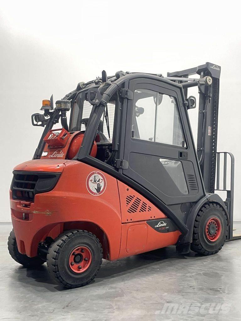 Linde H30T-02-393 Gasolmotviktstruckar