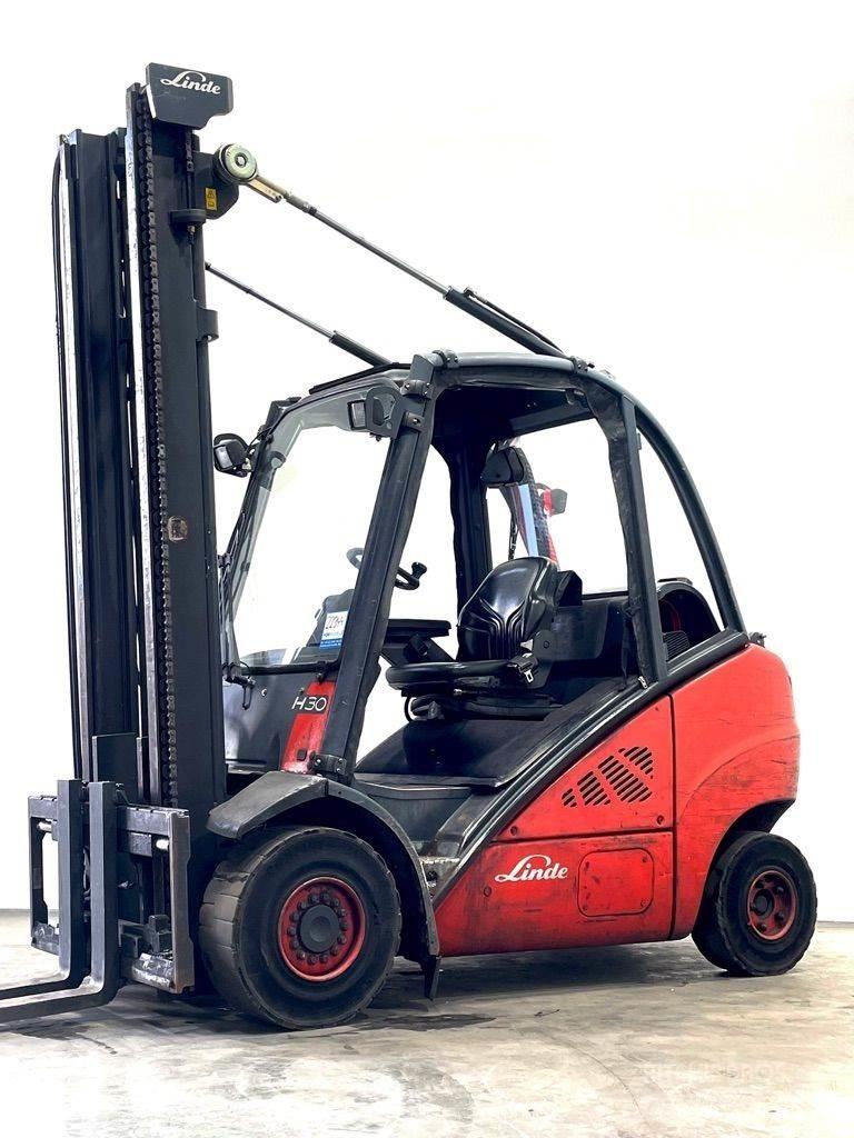Linde H30T-393 Gasolmotviktstruckar