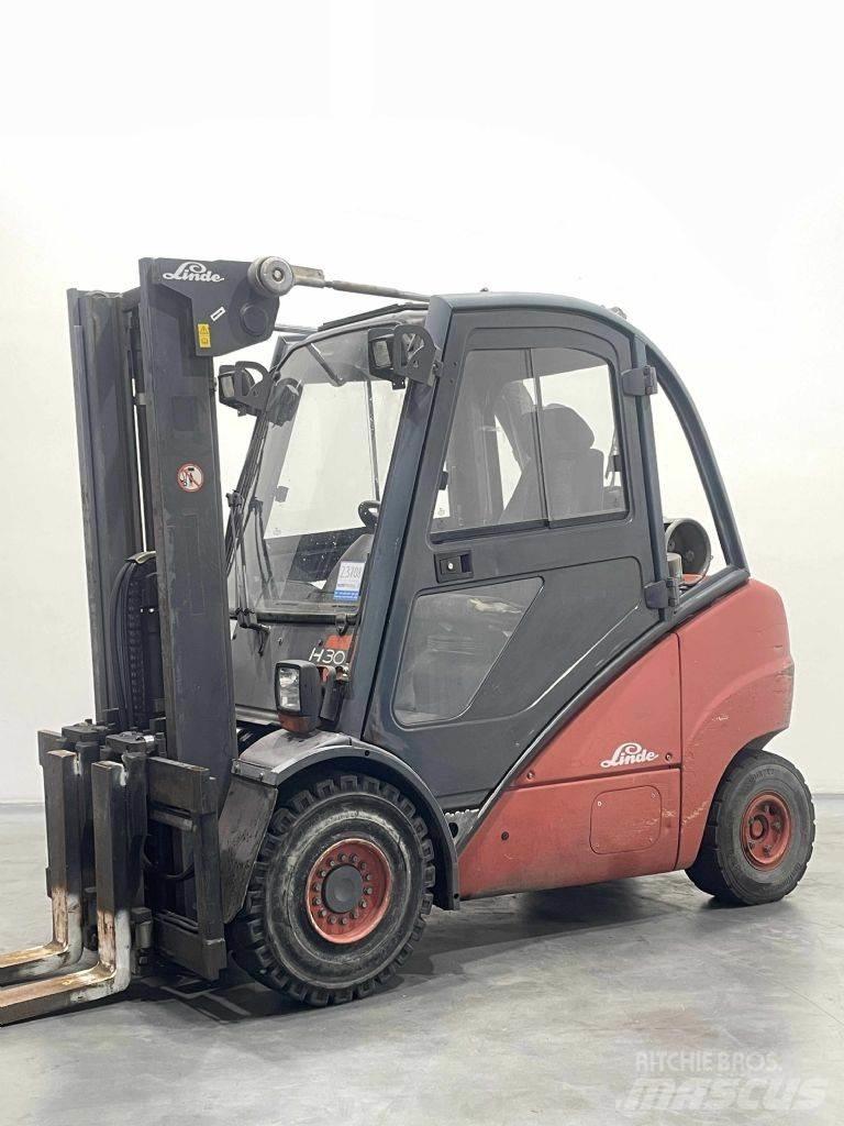 Linde H30T-393 Gasolmotviktstruckar
