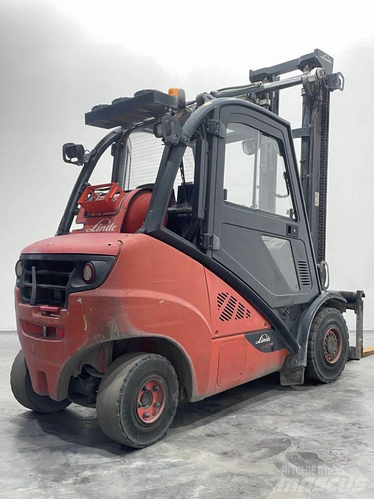 Linde H35T-02-393 Gasolmotviktstruckar