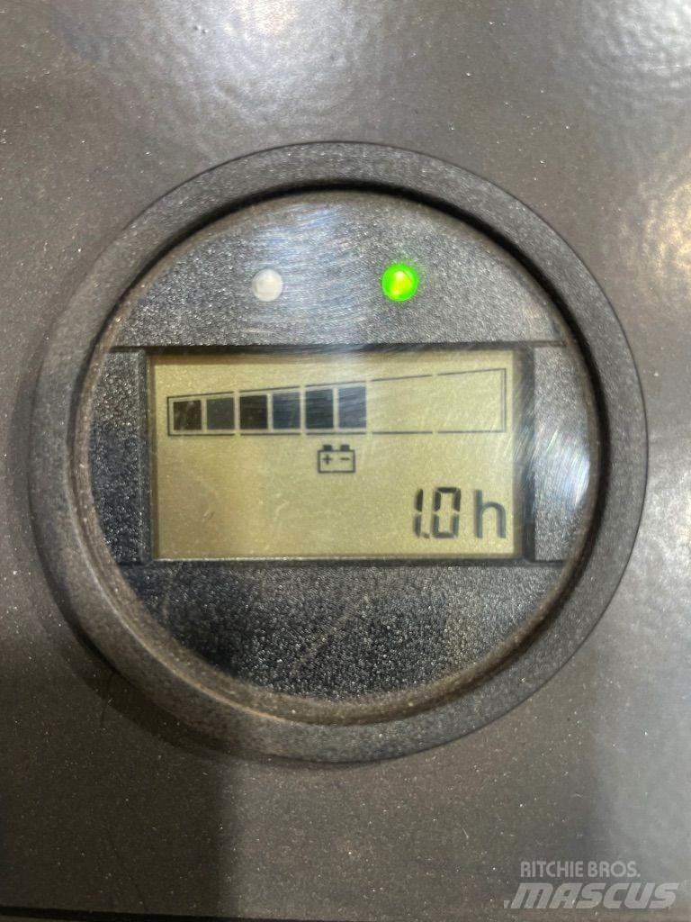 Linde T14S-1154 Låglyftare utan plattform