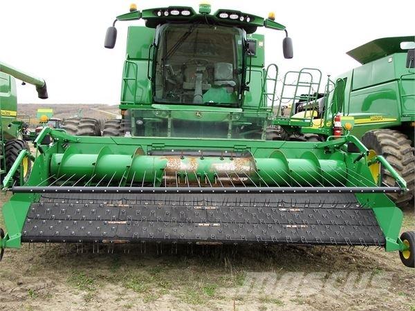 John Deere S680 Skördetröskor