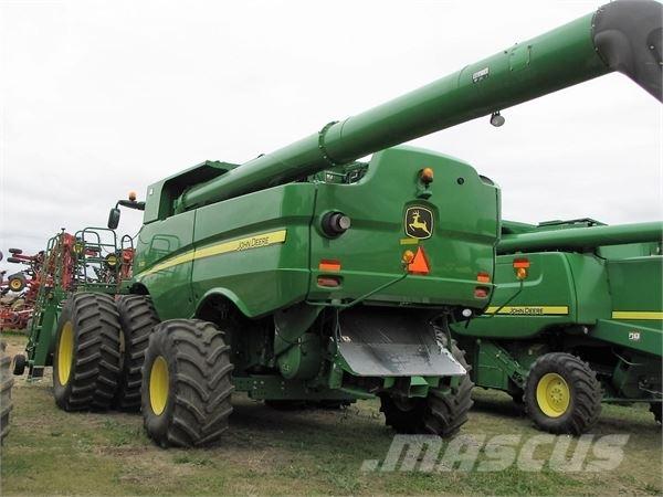 John Deere S680 Skördetröskor