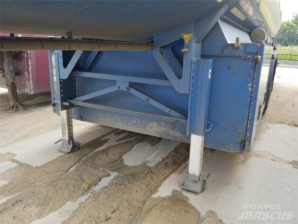 STOKOTA  Tanktrailer