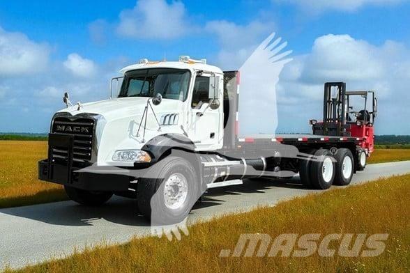 Moffett M55 Fordonstruckar