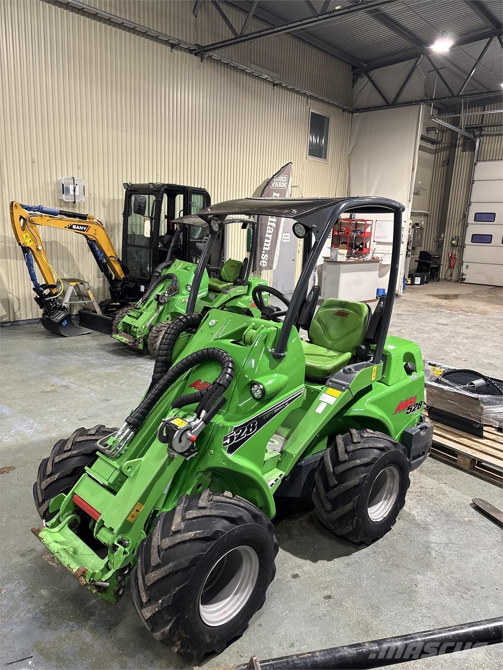 Avant 528 Kompaktlastare