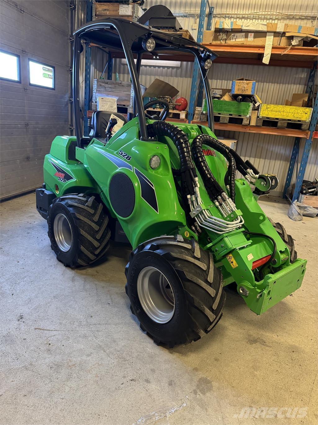 Avant 528 KAMPANJ Kompaktlastare