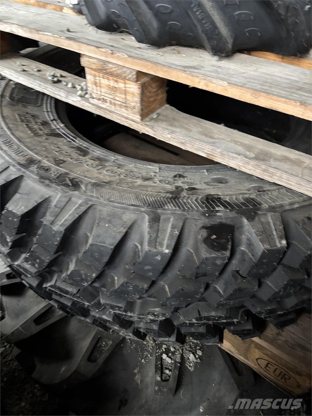 BKT Ridemax Däck, hjul och fälgar