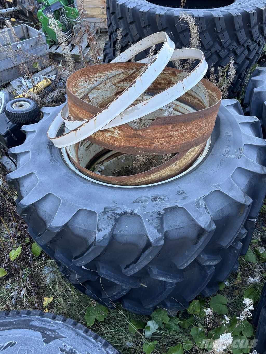  Dubbelmontage Däck, hjul och fälgar