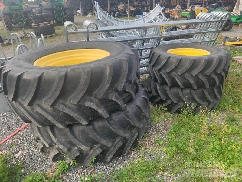 Firestone Däck på fälg Däck, hjul och fälgar