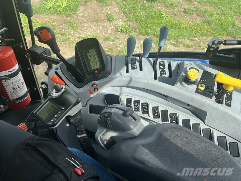 Ford New Holland T6040 Traktorer