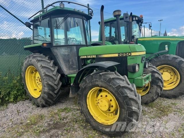 John Deere 2250 TRAKTOR Traktorer