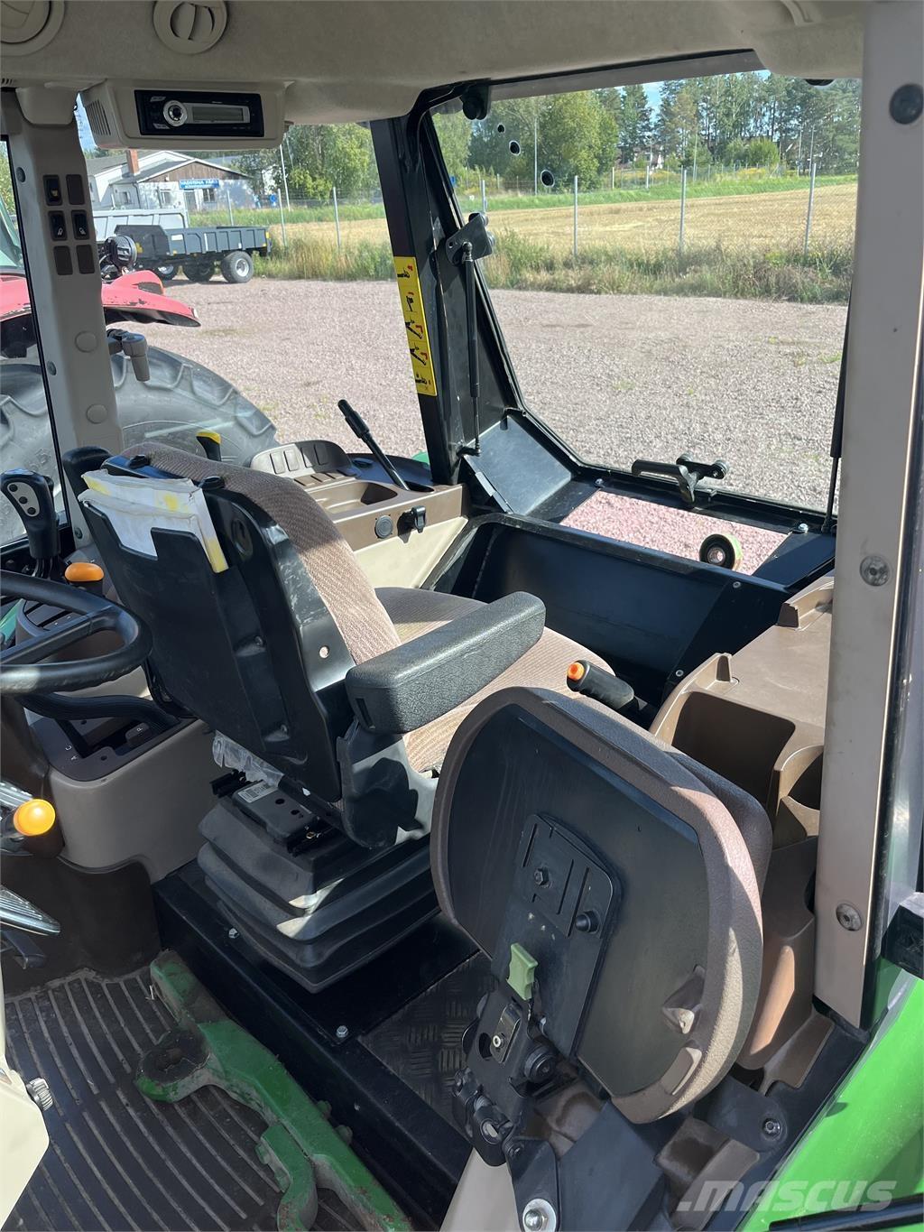 John Deere 5620 Traktorer