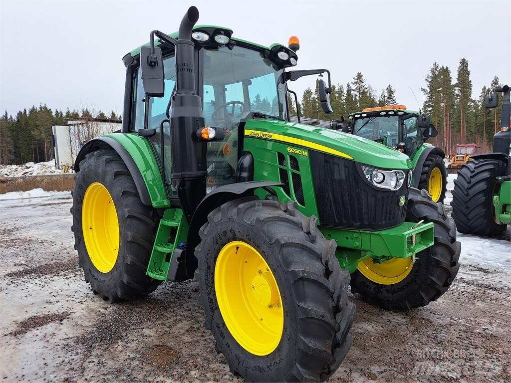 John Deere 6090M Traktorer