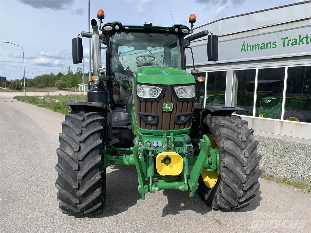 John Deere 6155R Traktorer