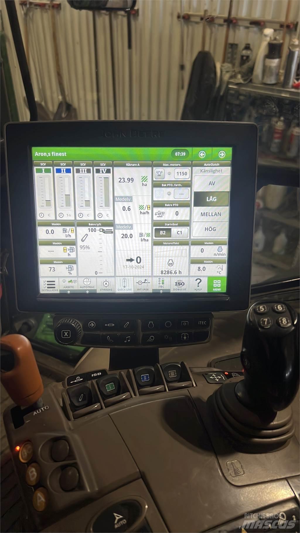 John Deere 6215R Traktorer