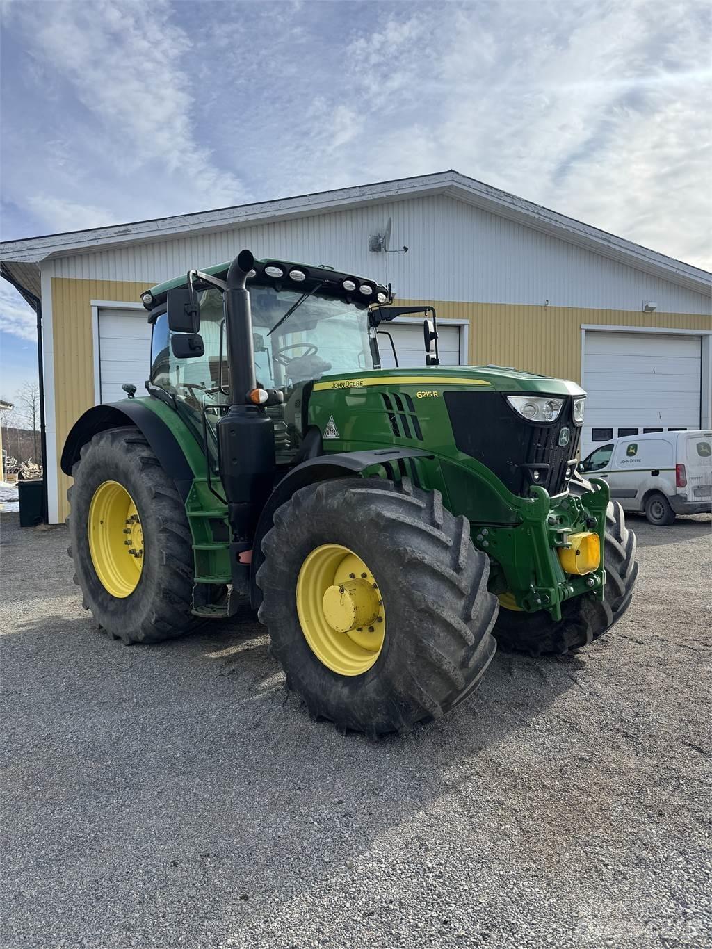 John Deere 6215R Traktorer