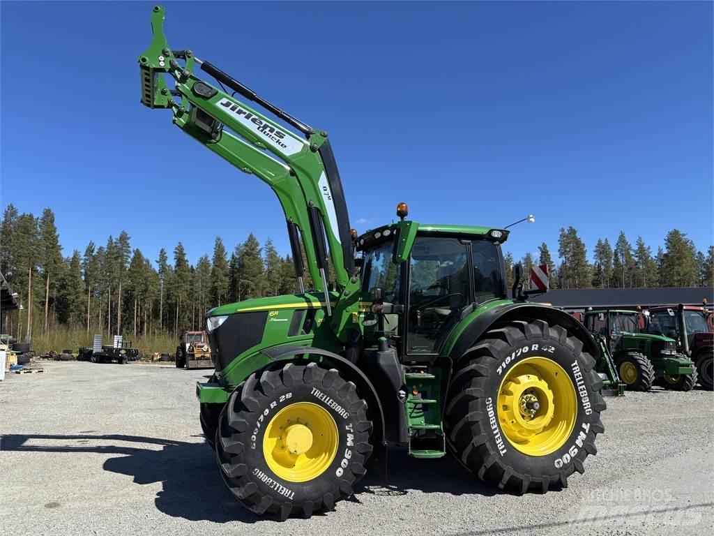 John Deere 6R 215 Traktorer