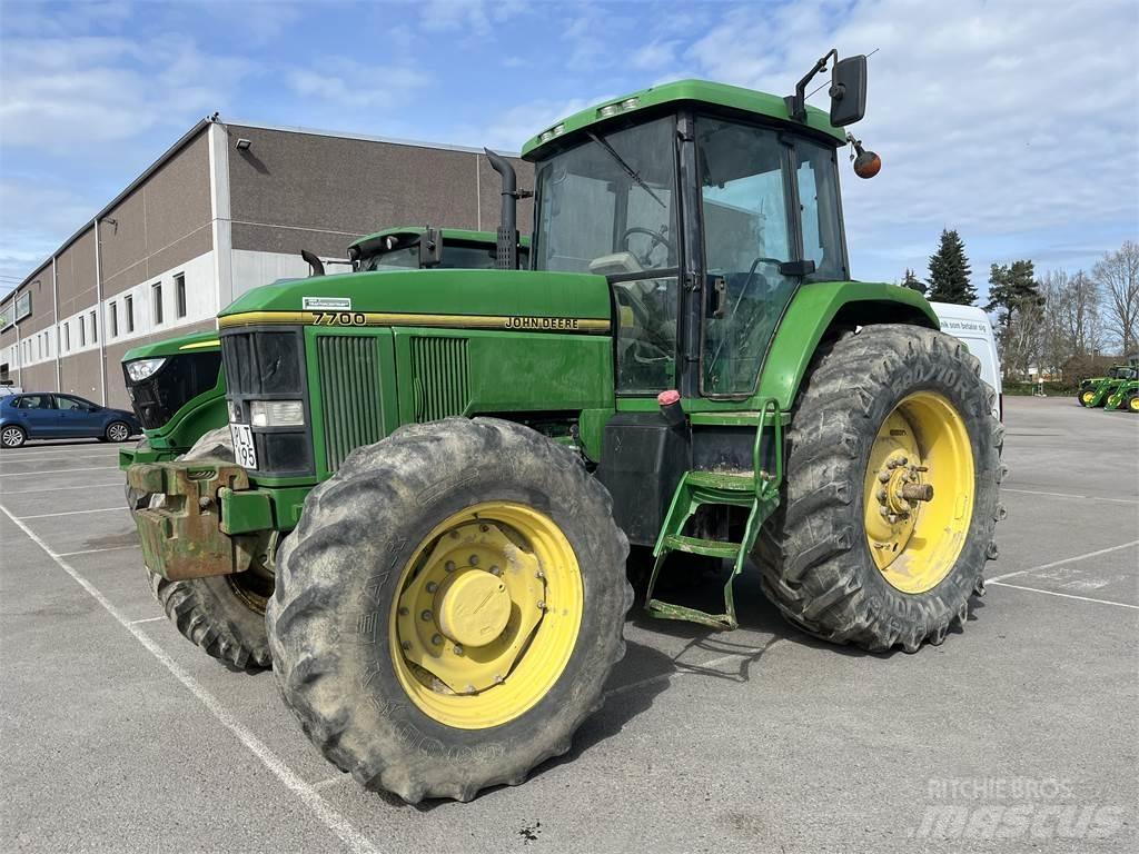 John Deere 7700 Traktorer