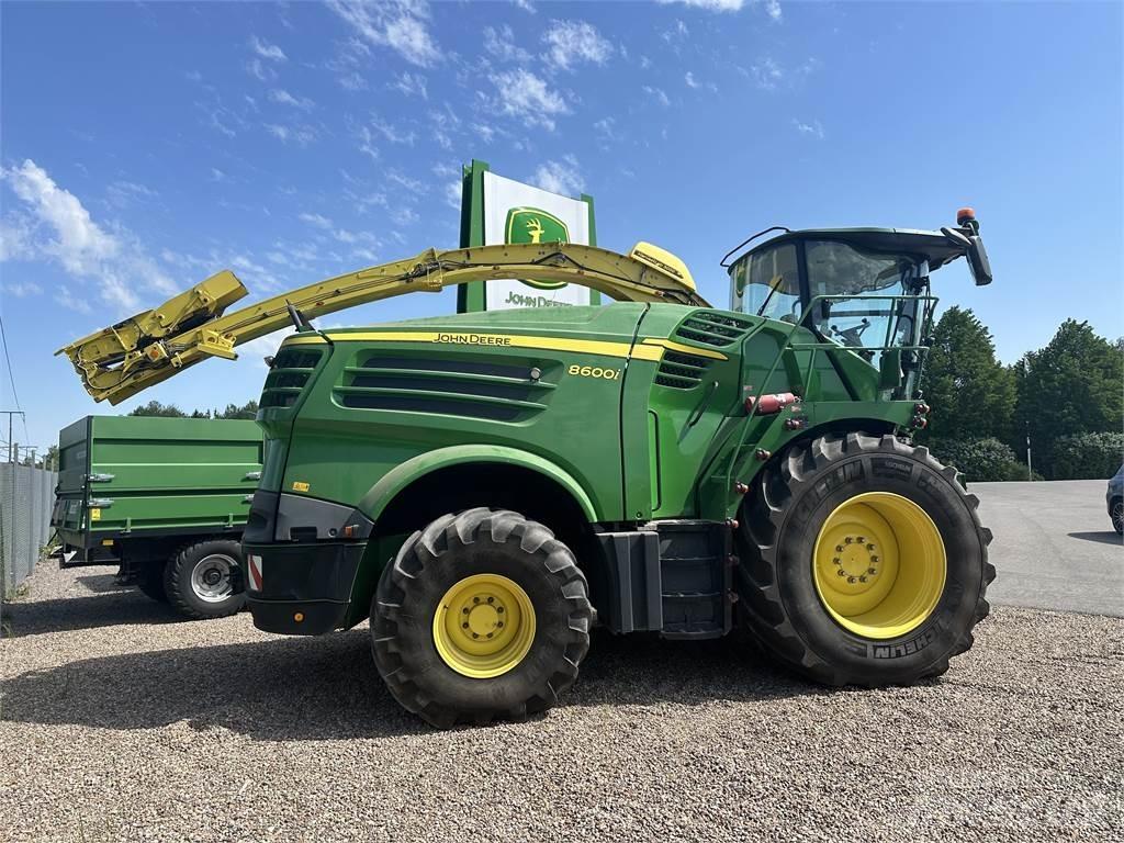 John Deere 8600 Självgående fälthackar