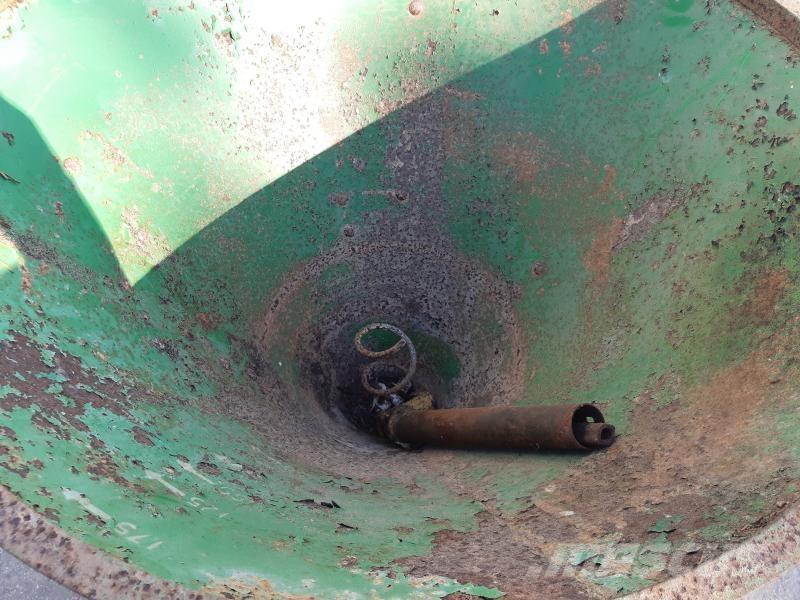  KONSTGÖDSEL TRATT Övriga såddmaskiner och sättningsmaskiner