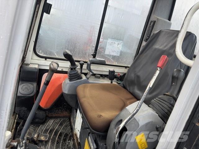 Kubota U35-3 a Bandgrävare