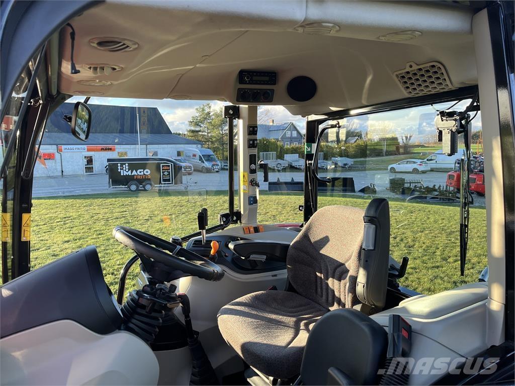 Massey Ferguson 4708M Traktorer