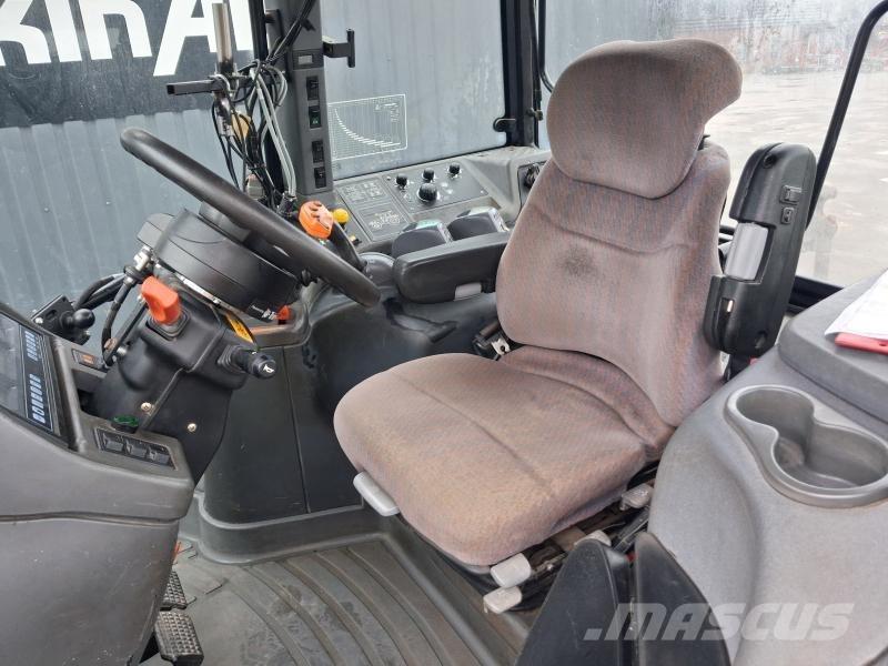 New Holland TM 190 Traktorer