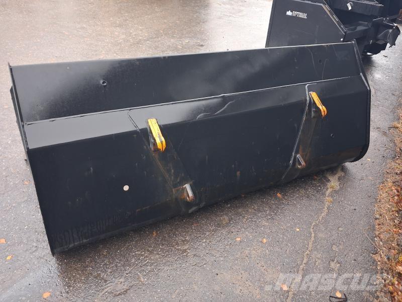  SNÖSKOPA ÅLÖ 220 EURO Övriga traktortillbehör