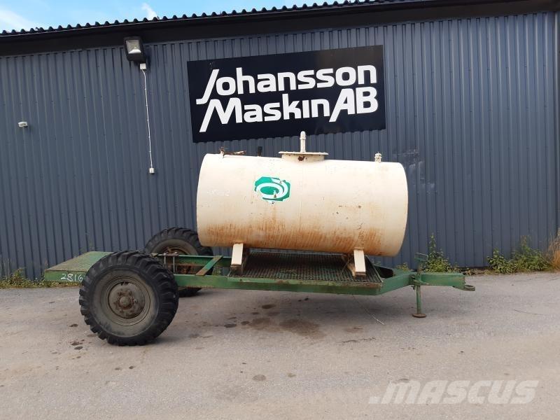  VAGN 1-AXLAD MED TANK Kombivagnar