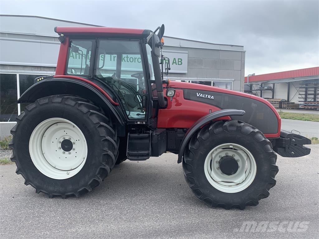 Valtra T151 Traktorer