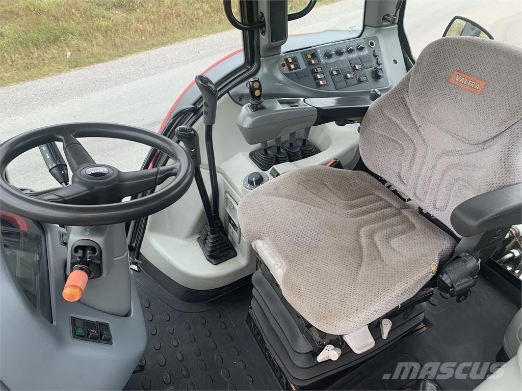 Valtra T151 Traktorer