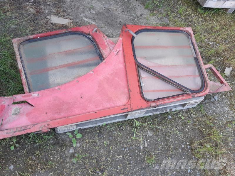 Volvo BM BOXER 350 Traktorer