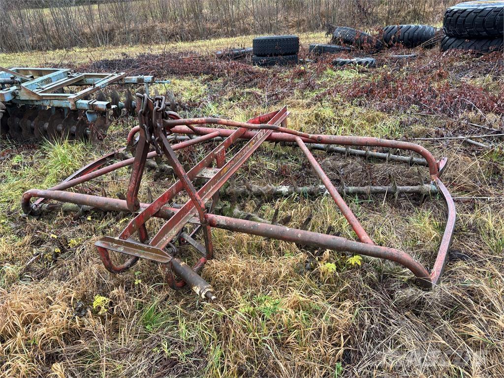 Wärtsilä Spadrullharv Övriga maskiner för jordbearbetning