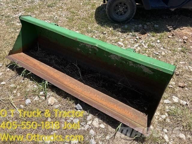 John Deere 72 Bucket Skopor