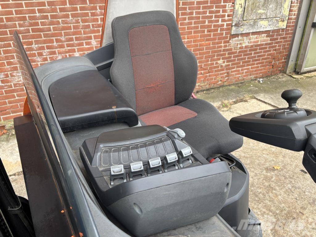 BT RRE 160 Skjutstativtruck