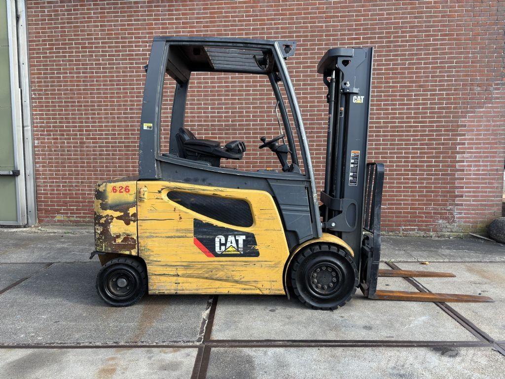 CAT 2EPC5000 Elmotviktstruckar