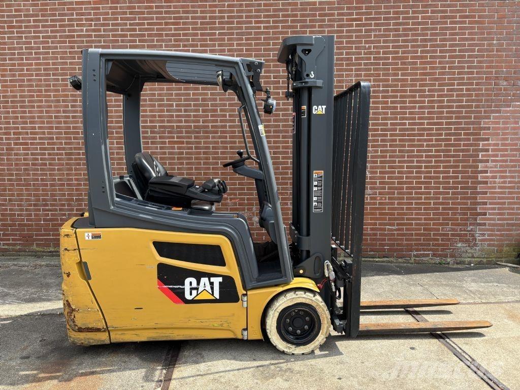 CAT 2ET4000 Elmotviktstruckar