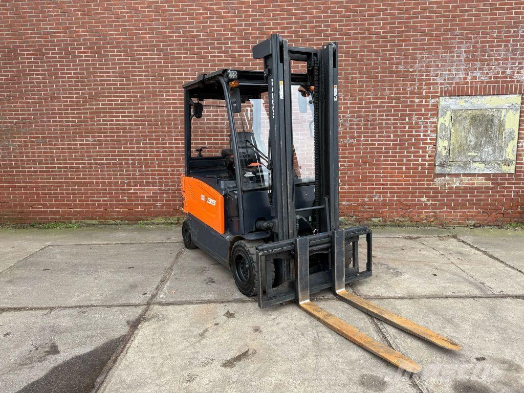 Doosan B35X-7 Elmotviktstruckar