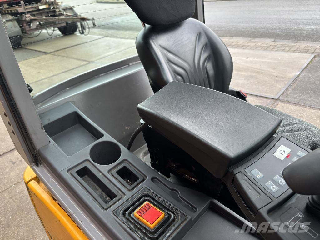 Jungheinrich EFG 216k Elmotviktstruckar