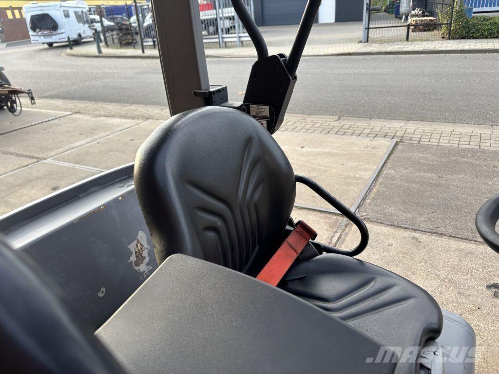 Jungheinrich EFG320 Elmotviktstruckar