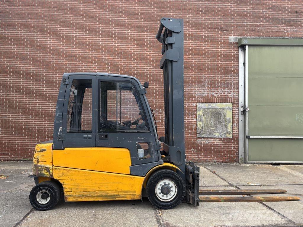 Jungheinrich EFG545 Elmotviktstruckar