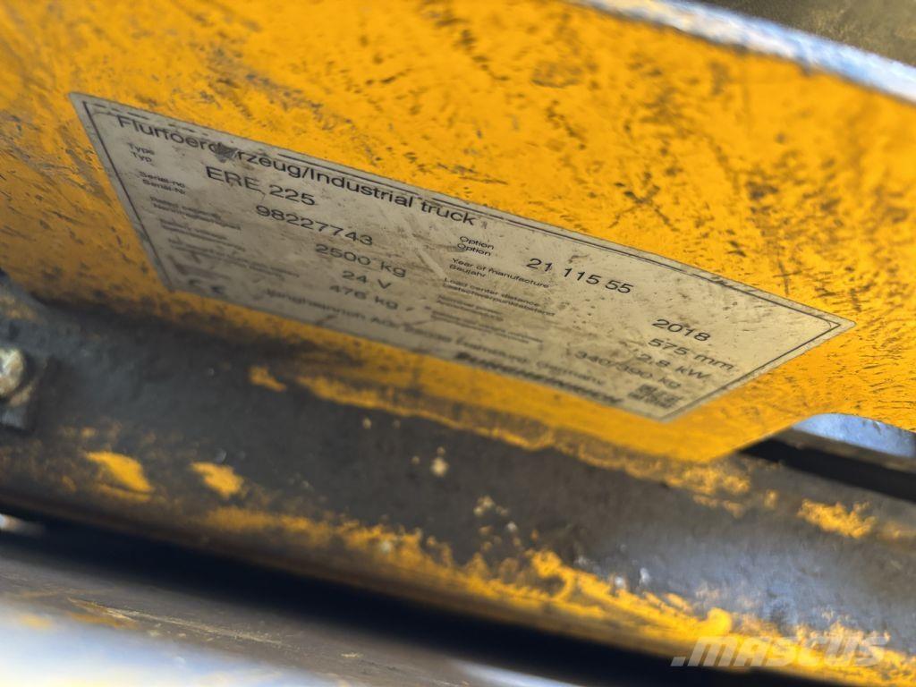 Jungheinrich ERE 225 Staplare