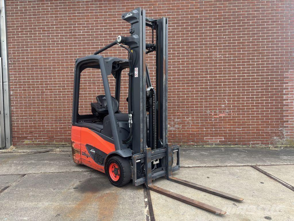 Linde E15-02 Elmotviktstruckar