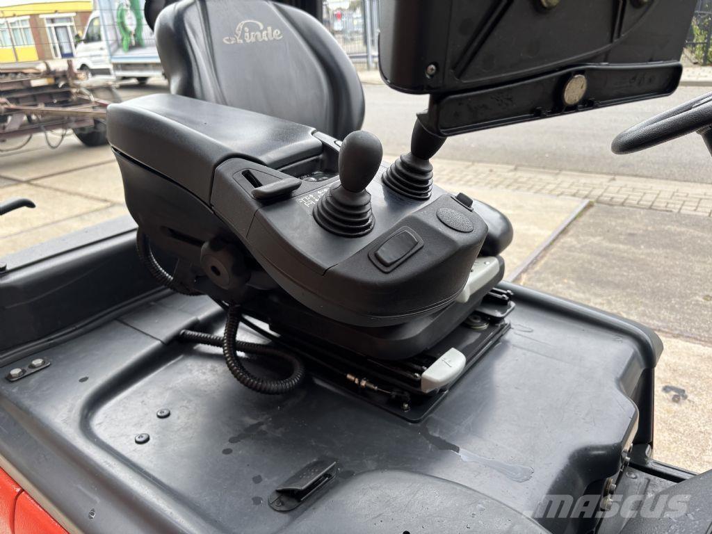 Linde E18PH-02 Elmotviktstruckar