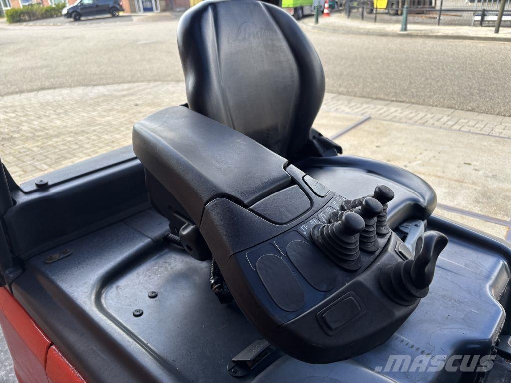 Linde E20PH-02 Elmotviktstruckar