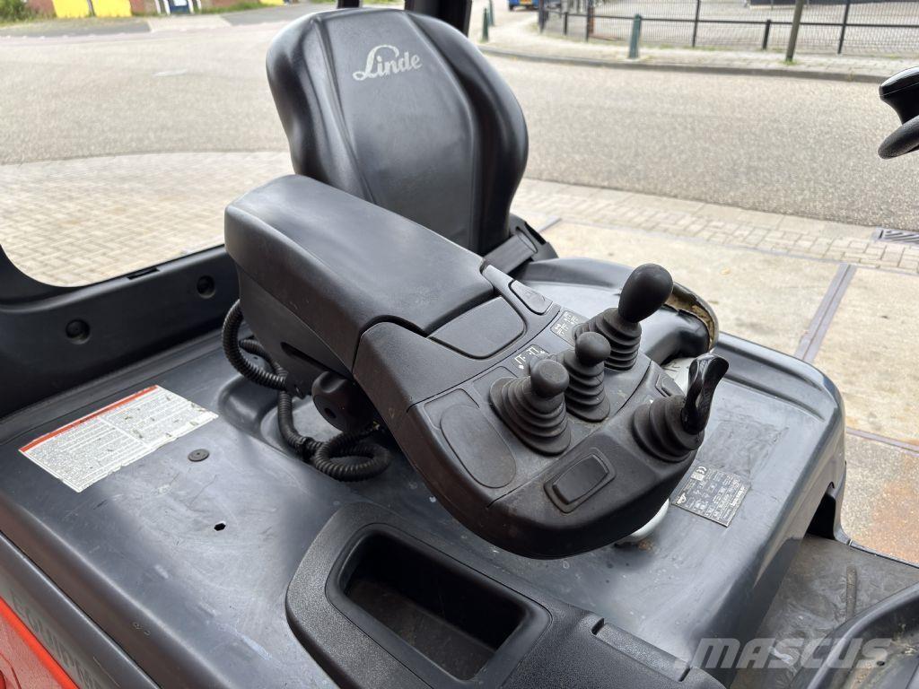 Linde E25H-01/600 Elmotviktstruckar